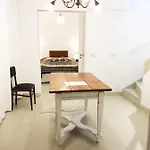 La * Scilla